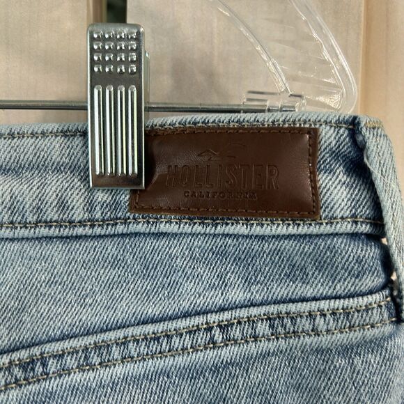 Hollister Curvy High-Rise Mom Jean 15R or 32x27 Light Wash Capri Stone Wash - Picture 6 of 15